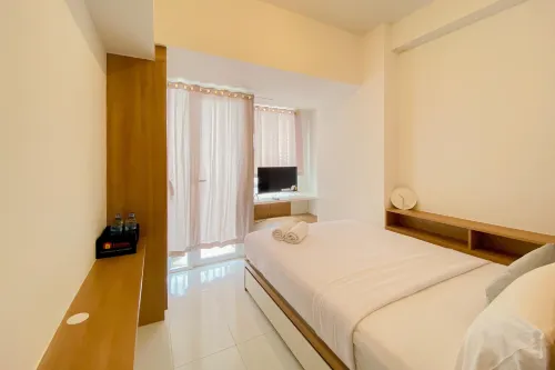 Warm and Simply Look Studio Apartment at Tokyo Riverside Pik 2 Hotel a Teluknaga