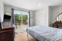 The Raven's Roost Lake View Retreat 3bd 2ba