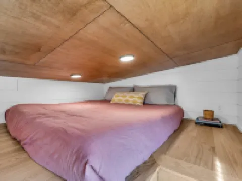 New Modern & Private Tiny Home on 21 acres Hotels in Ooltewah