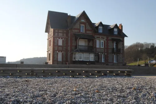 !!!Studio 50 meters from the sea, with an exterior !!! 38 € / Night and 50 € / Night in summer