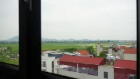 Jademay Airport Hotel - Mountain view