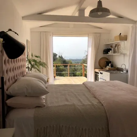 30% OFF! Malibu Charming Suite • Ocean View • Queen Bed