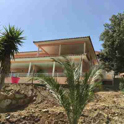 Beautiful apartment with sea view, swimming pool, near beaches and port Hotel Exterior