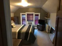 5 BR Bethesda House 5 Beds