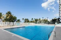 Spectacular Oceanfront PH-Coral Beach