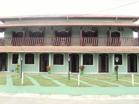 FLATS CAPPIO 1 - Waterfront, w / air conditioning, TVs, fans, WIFI, etc. Отели рядом с достопримечательностью «Centro Cultural SESC Paraty»