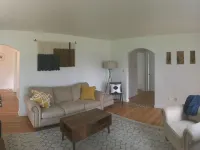 Oak Street Farm House Hotels in Omak
