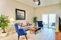 SWFL: Lake McGregor 3 bedroom Home - Entire Home! Hotels in Cypress Lake
