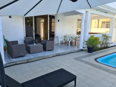 Anazli Villa - Private Villa in the heart of the north - 5 Min from the beach!! 住宿飯店