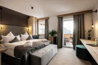 Hotel Acadia - Mountain Home