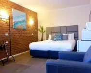 Bay & Basin Hotels in Woollamia