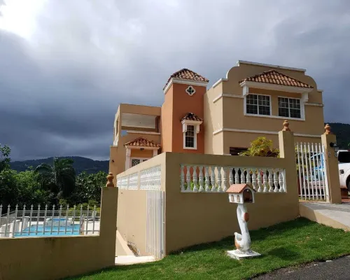 El Yunque House with Private Pool & Amazing Views Hotels in Mameyes II