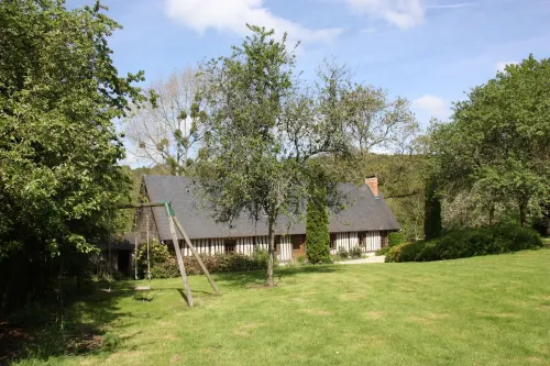 Pretty farmhouse quiet, 8 people, near the sea, amusement park, games, zoo Hotels in Seine-Maritime