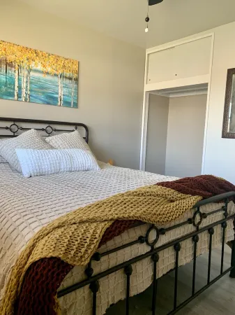 Our little Gem, remodeled and new everything. Close to down town.