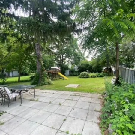 Dundas street home