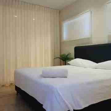 Palapa Suite # 2, walk to Eagle Beach Rooms