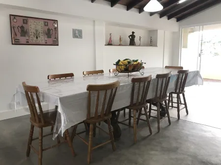 Cozy and stylish house Отели в г. Сан-Лоренсу