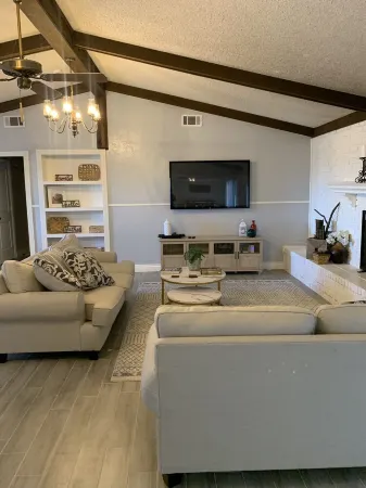 Country Living-Pine Breeze Haven 15 min drive to Casino