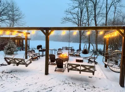 Lakefront house in the Pocono Stroudsburg Bushkill Hotels near Pocono Mountain Villas by Exploria Resorts