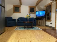 Onset beach, Cape code , Blackmore pond, private waterfront cottage