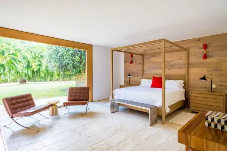 Beautiful Casa Campo Italian designed luxurious 6 bedroom villa & golf/sea views