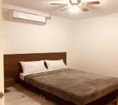 Beautiful Modern 2  Bedroom Apartment