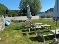 LA PLAGE large apartment with private beach Hotels in Pettenasco