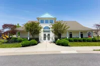 Waterfront Single Family Home w/Linens included - Luxury living 4 Miles To Beach 오션 뷰 호텔