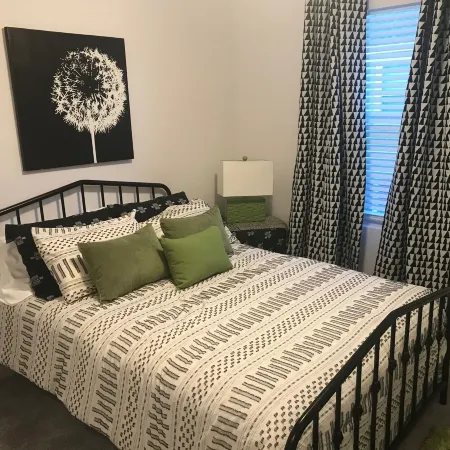 Completely Furnished 30 Day Corporate Rental Отели в г. Тейлорсвилл