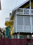 Beautiful home close to the beaches with 2 bedrooms , 2 bathrooms and a loft.