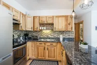 Cozy condo in the heart of downtown Carbondale