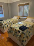 Boutique Condo, Anchor floor, 3 bdrm en-suite baths 120 step 2 beaches Hotel a 