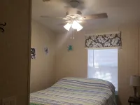 Cottage located in a local fish camp with boat parking. Hotel di Steinhatchee