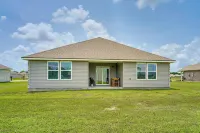12 Mi to Avery Island: Spacious Family Home! - 2-Star