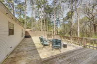 Peaceful 3Br Home | Private Deck | Near Downtown - Wifi