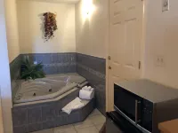 Wilbraham Inn Hotels in Ludlow