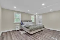 Peaceful Pet Friendly Chesapeake Escape 4 Bedroom Home