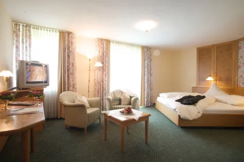 Hotel & Restaurant Dornweiler Hof Hotels in Vohringen