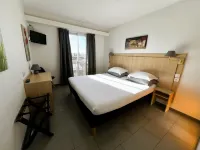 Hotel les Nevons Hotels in Saumane-de-Vaucluse