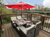 Eskview Cottage Hotels in Sneaton