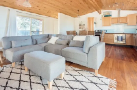 Bush Hideaway by the Beach