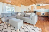 Bush Hideaway by the Beach