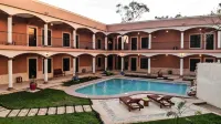 Hotel Los Frailes, Valladolid, Yucatán - مسبح