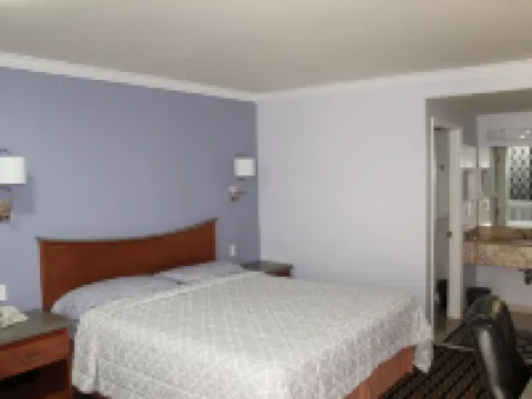 Trails Motel Hotels in Lone Pine