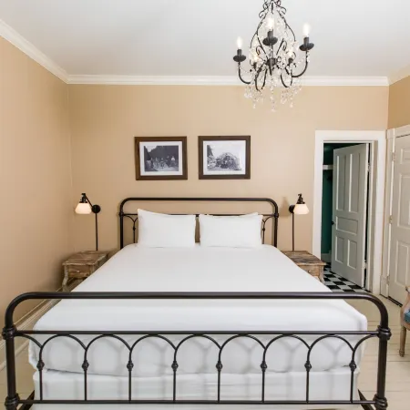 Pine Cottage Bed & Breakfast