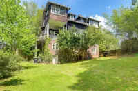 1 Mi to Downtown Lynchburg: Cozy Apt w/ Pool