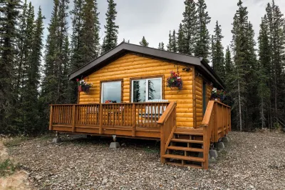Cloudberry Cabin