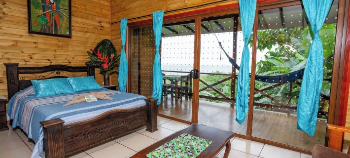 Pirate Cove Hotels in Osa