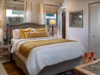 Adobe Rose Inn Hotels near Centennial Hall