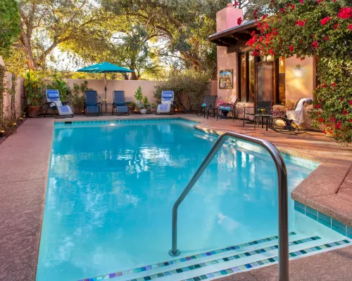 Adobe Rose Inn Hotels near Centennial Hall